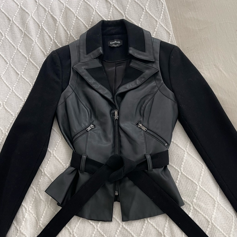 Bebe Black Wool and Faux Leather Coat - XS